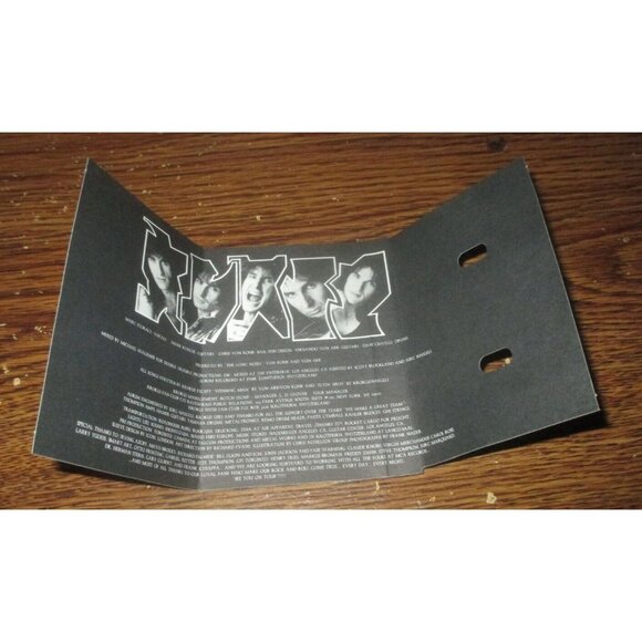 Krokus - Heart Attack on cassette (MCA Records Canada, 1988) - Picture 4 of 4